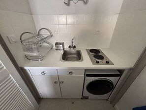 Fridge, microwave, coffee/tea maker, toaster - Studio near beach, pets welcome - 3 guests (ST GEORGES DE DIDONNE)