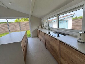 Micro-ondas, fogão, cooktop, lava-louças