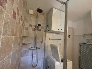 Bathroom - Apartment with AC, terrace - 4 guests (Cavalaire-sur-Mer)