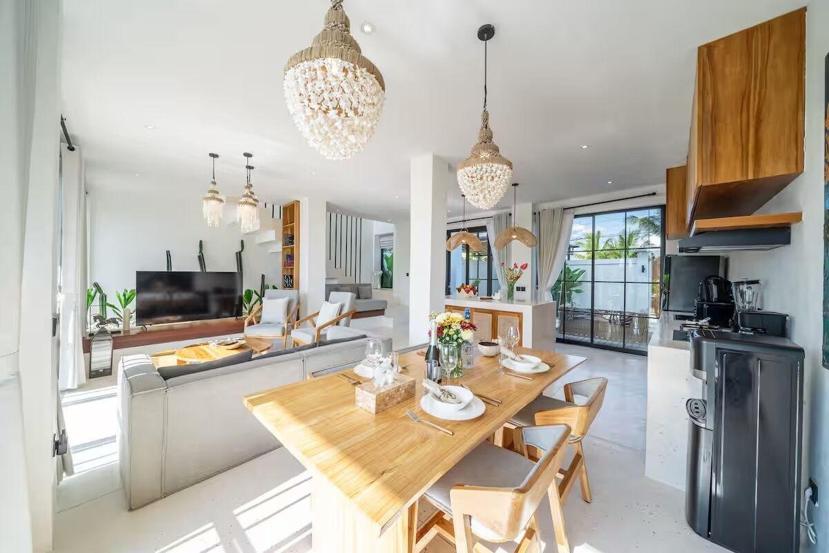 Family Villa, 2 Bedrooms, Private Pool, Garden View | Dining