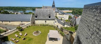 Charming cottage in Candes-St-Martin - 8 guests