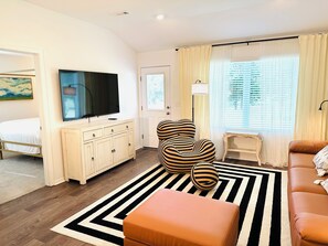3 bedrooms, iron/ironing board, WiFi (free), bed sheets