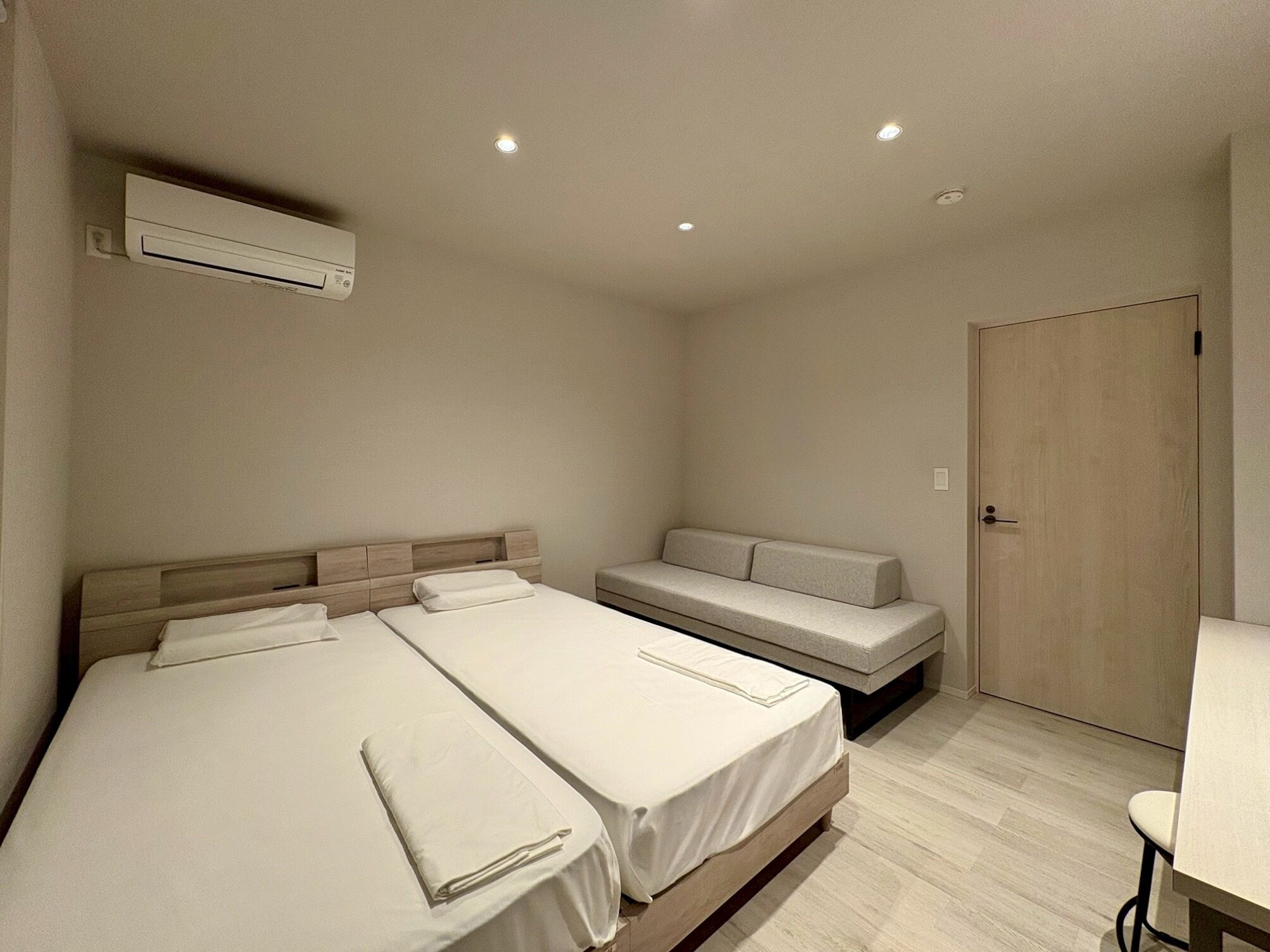 3 bedrooms, WiFi, bed sheets