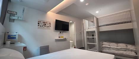 Standard Quadruple Room | Down comforters, WiFi (free), individually furnished