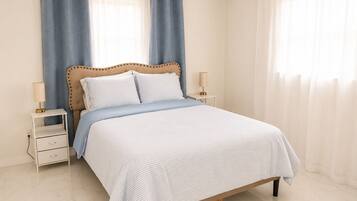 2 bedrooms, internet, bed sheets
