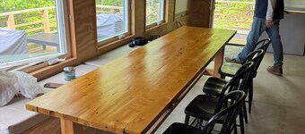 Treehouse Vibe Cottage 75 yards from Newfound Lake. Beach & Dock & Deck Sleeps 8