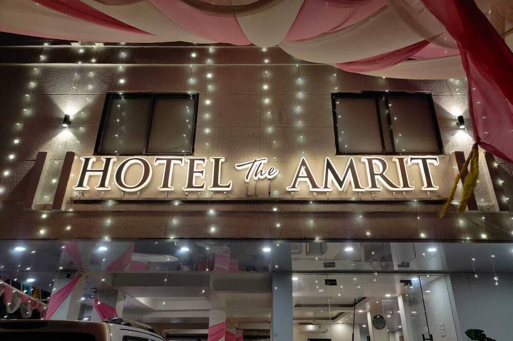 Hotel The Amrit