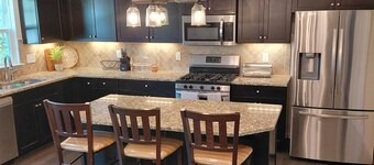 Spacious 3-bedroom townhome in charming Mount Holly less than 30 min from Philly