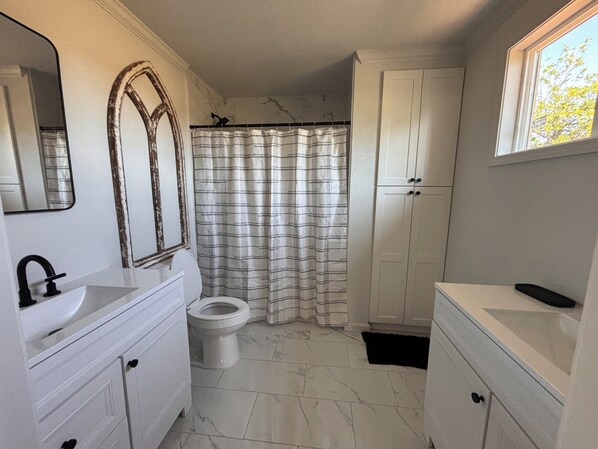 Towels, toilet paper