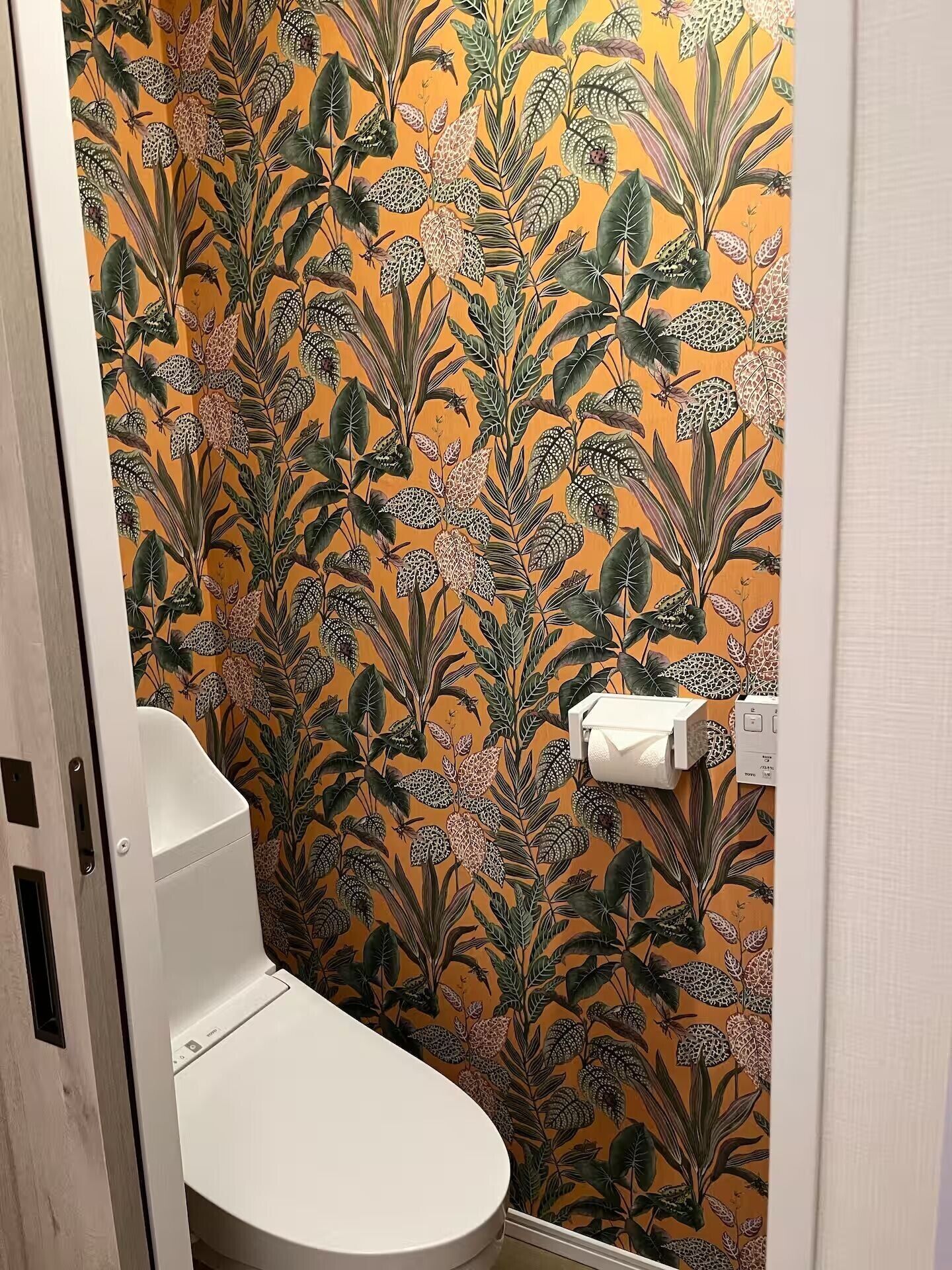 Comfort Double Room, Non Smoking (SUZUKI 203) | Bathroom | Free toiletries, hair dryer, towels, shampoo
