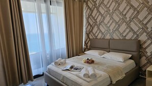 1 bedroom, WiFi (free), bed sheets - Sunset Luxury Apartment /w Panoramic Sea View, Vlore, Albania (Vlore)