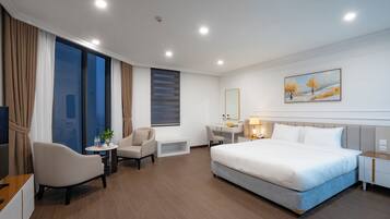 In-room safe, laptop workspace, blackout drapes, soundproofing