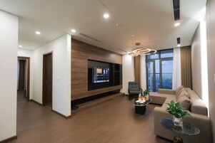 Apartamento familiar, vistas a la colina | Interior
