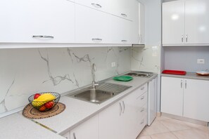 Fridge, microwave, stovetop, coffee/tea maker - Amara Sea View Apartment 7 Floor, Vlore, Albania (Vlore)