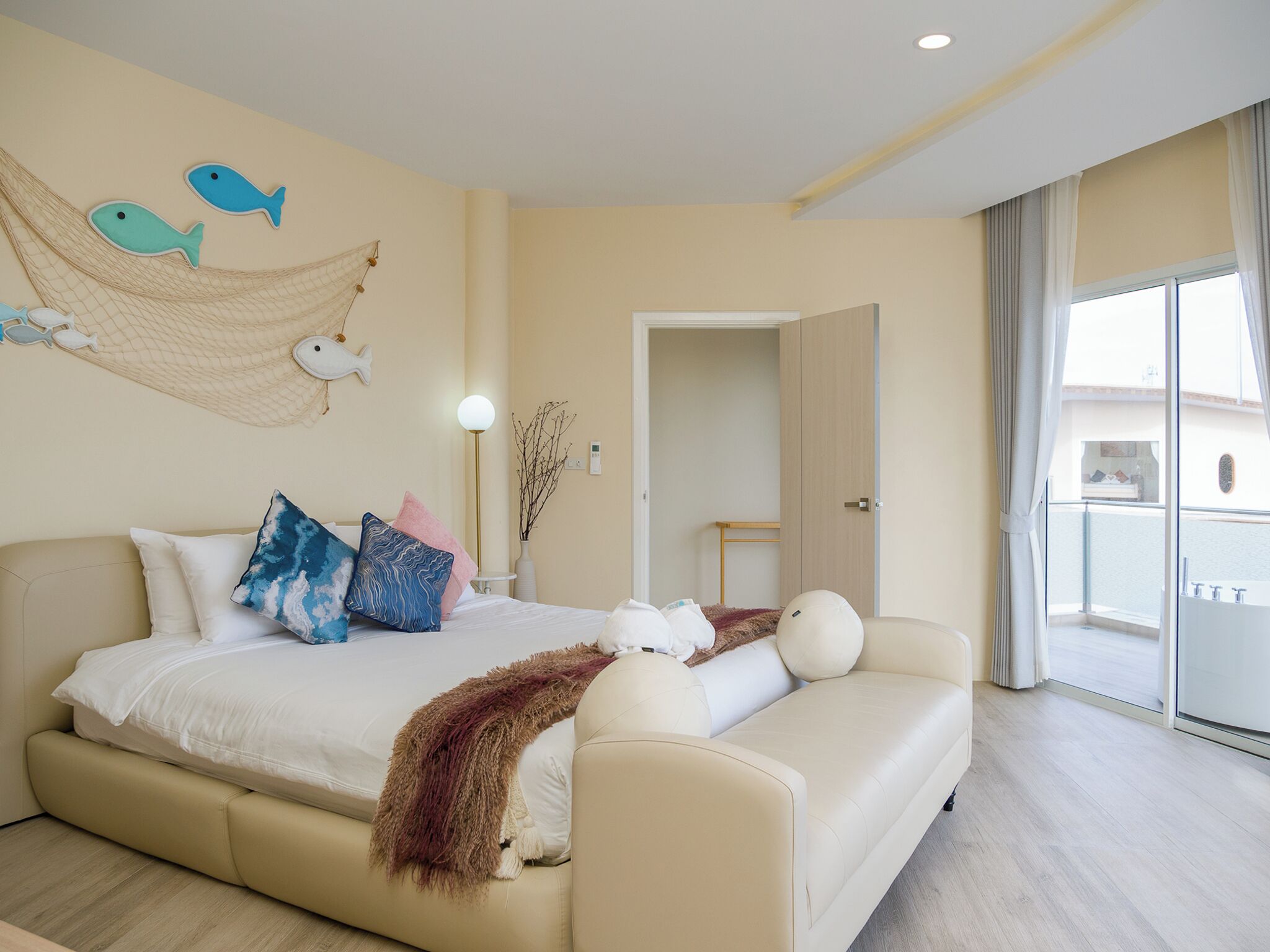 Beach Front Pool Villa | Meja kerja, tempat tidur lipat/tambahan, Wi-Fi gratis, dan seprai linen