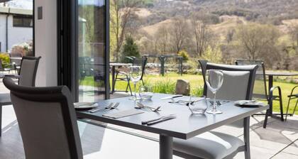 The Brander Lodge Hotel And Bistro