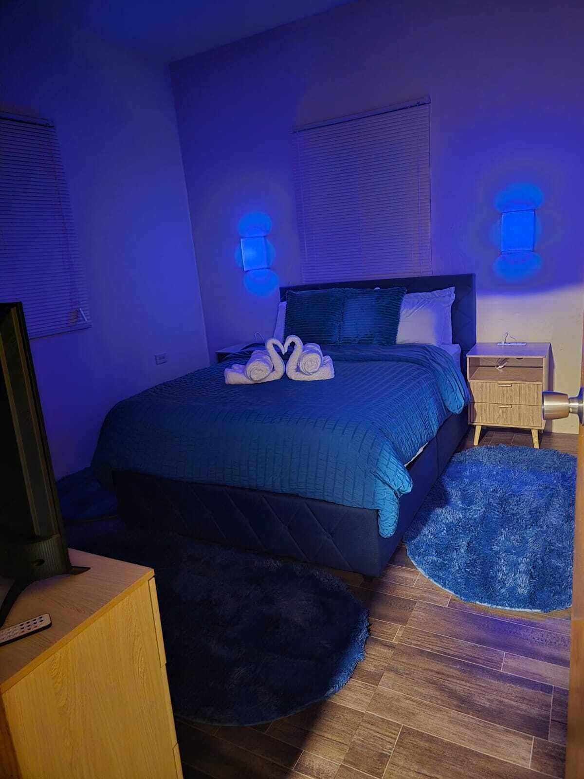 1 slaapkamer, een strijkplank/strijkijzer, gratis wifi, beddengoed