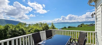 Awesome home in Rosendal with sauna