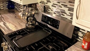 Private kitchen - Spacious 5-bedroom house for corporate tenants (Columbus)