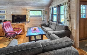 Smart-TV, Kamin, Stereoanlage