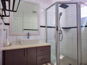 Bathroom - THE NADI SUITE (Nadi)