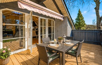 2 bedroom awesome home in Oksbøl