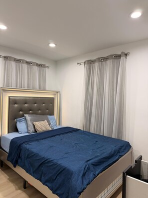 3 Schlafzimmer, Bügeleisen/Bügelbrett, WLAN, Bettwäsche