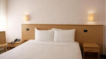 Standard-Doppelzimmer | Zimmersafe, kostenloses WLAN