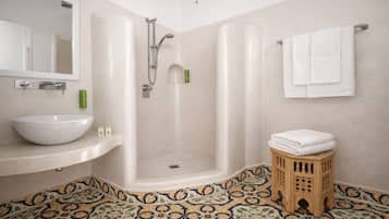 Shower, towels, toilet paper