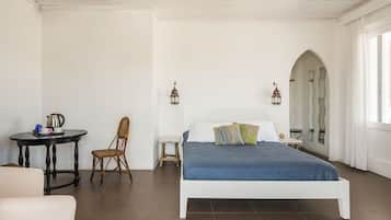 Standard Triple Room | In-room safe, free WiFi