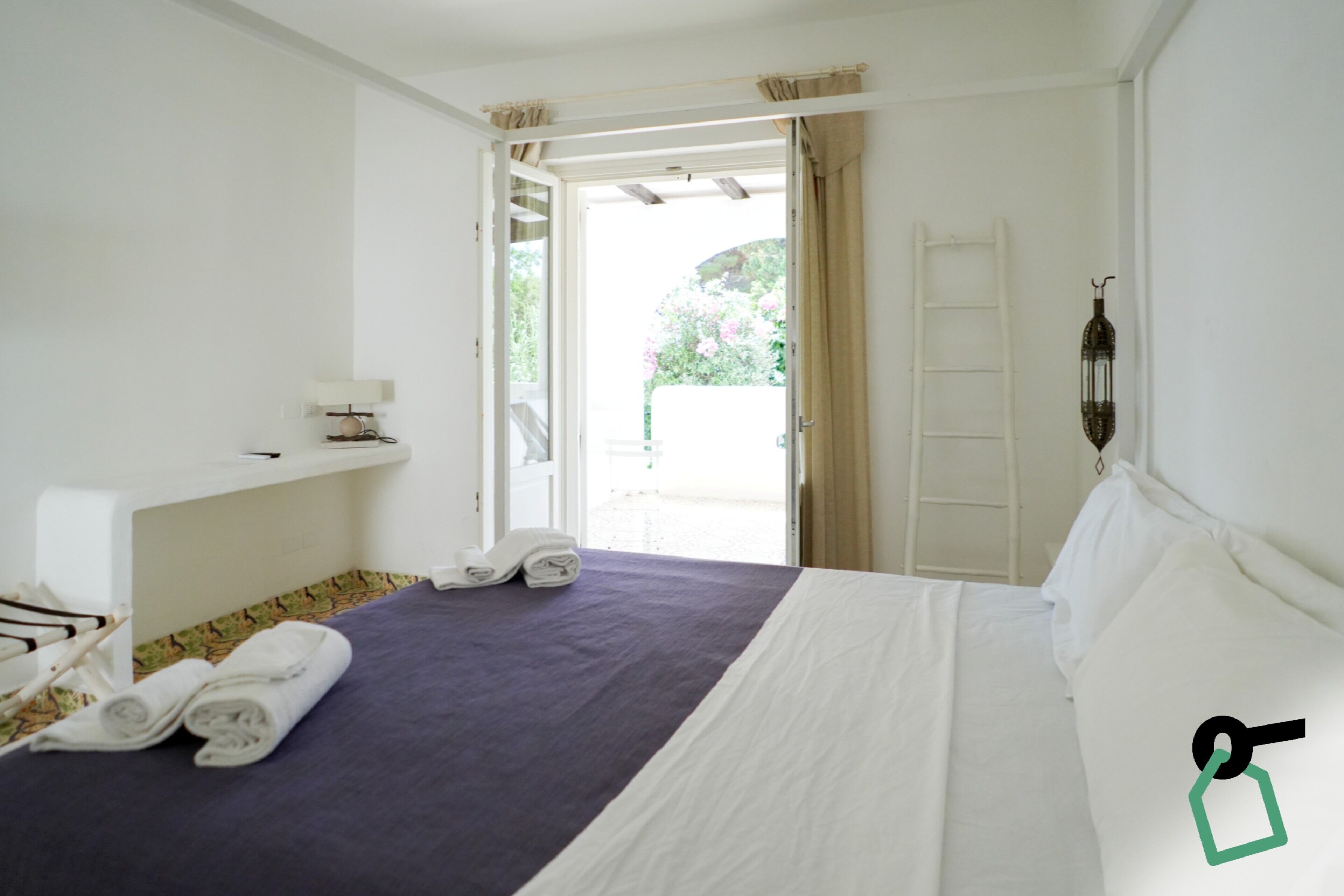 In-room safe, free WiFi