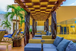 Terrace/patio - Fabulous 2 bedroom Penthouse condo at Lunada (Playa Del Carmen)