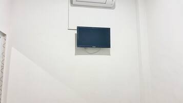 Standard Single Room | Free WiFi, bed sheets