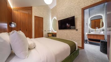 Egyptian cotton sheets, premium bedding, in-room safe