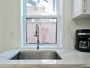 Interior - Modern & Private 2Bedroom Laneway house near UBC (Vancouver)