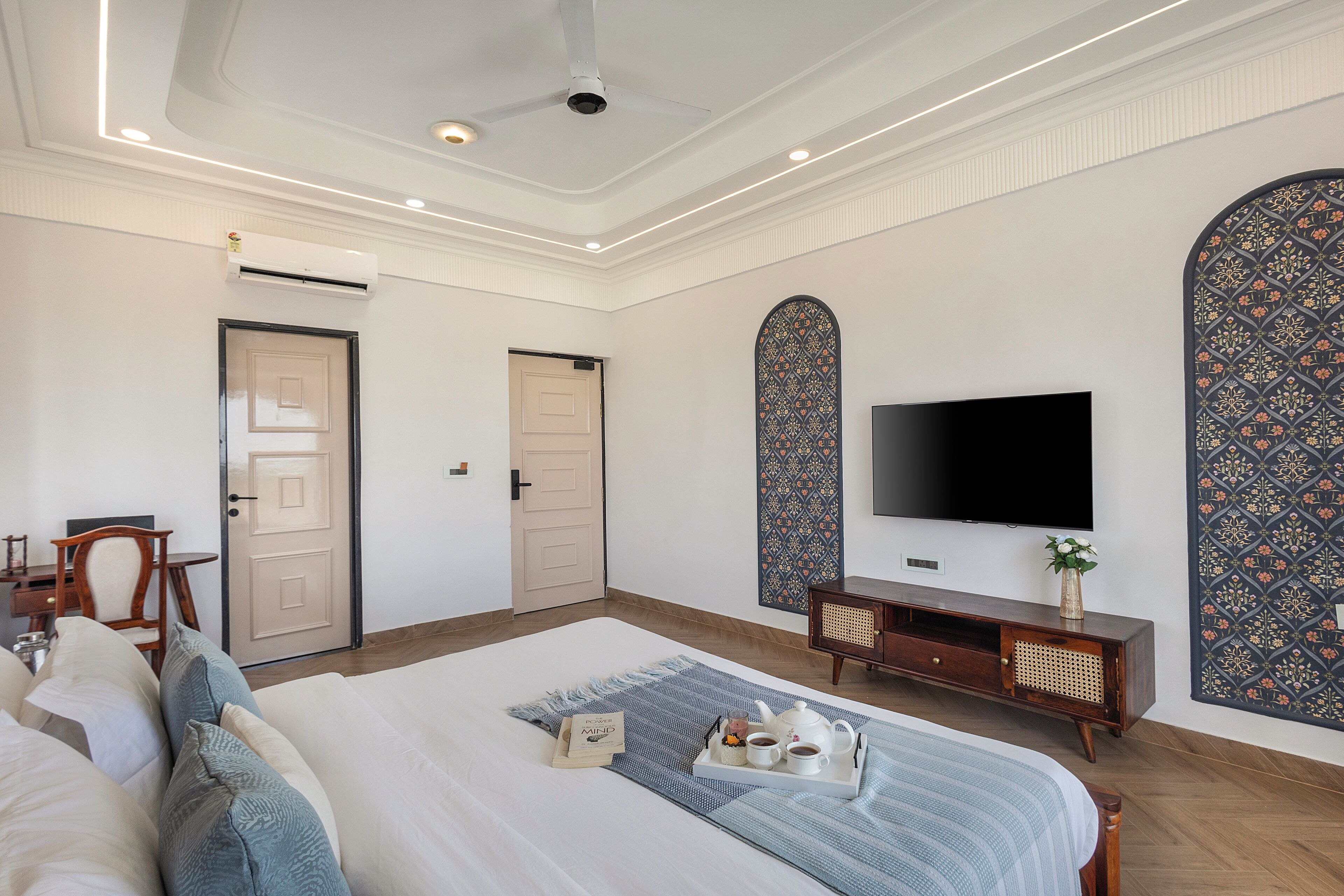 Deluxe Villa | In-room safe, iron/ironing board, free WiFi