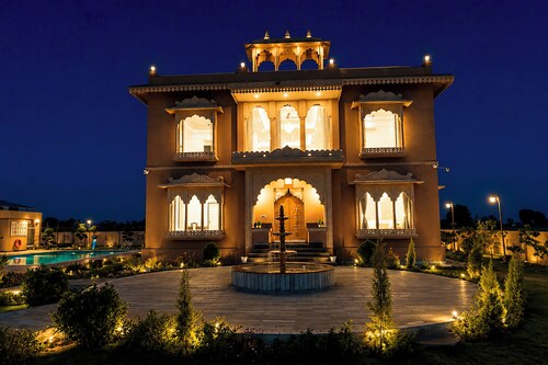 ELIVAAS Nirvana 5BHK Farmhouse with Pool