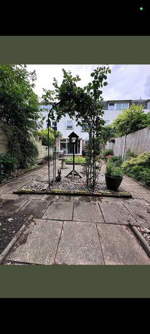 Apartment, 1 Bedroom | Garden - Bright & Stylish Studio Flat (Chelmsford)