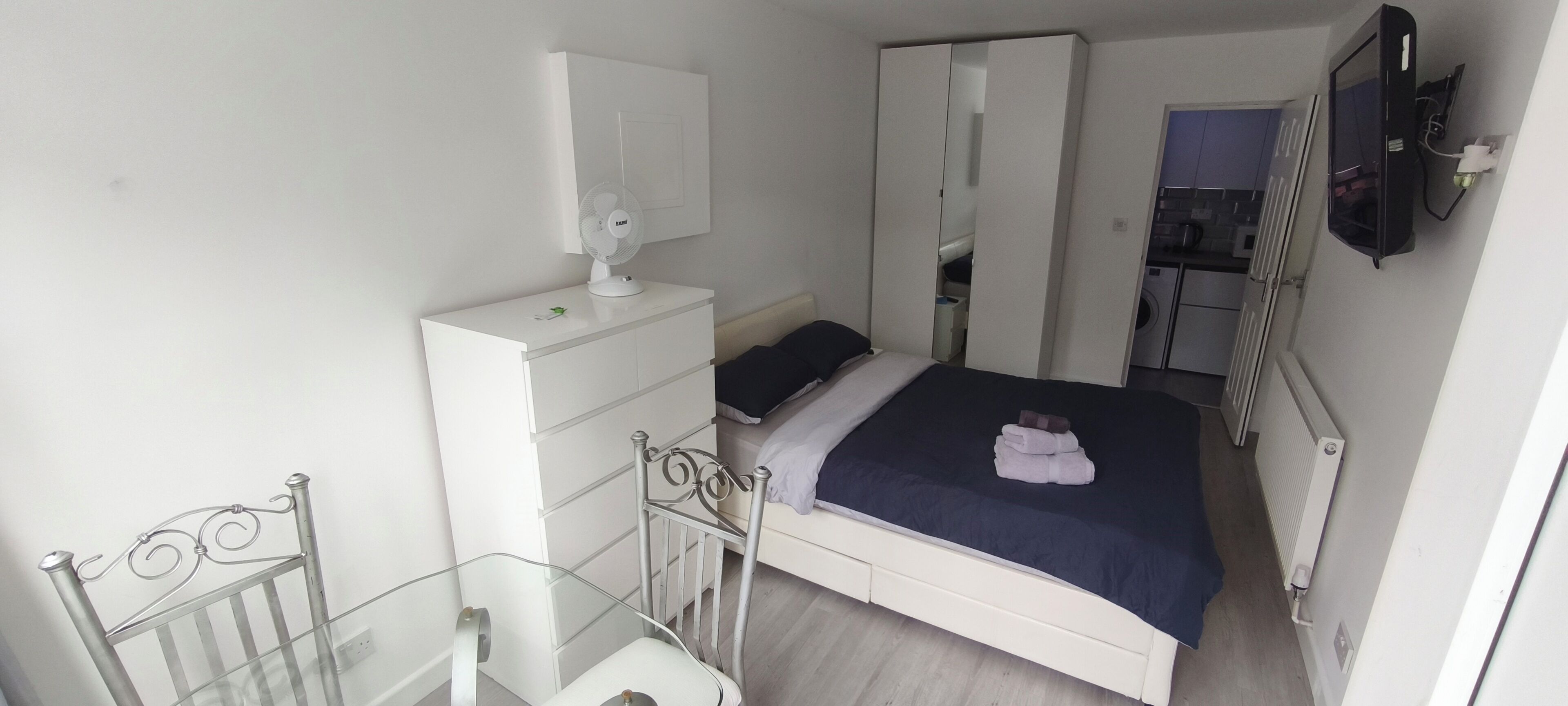 1 bedroom