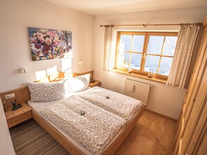 Internet - Dreamy holiday home with panoramic views (Bramberg am Wildkogel)
