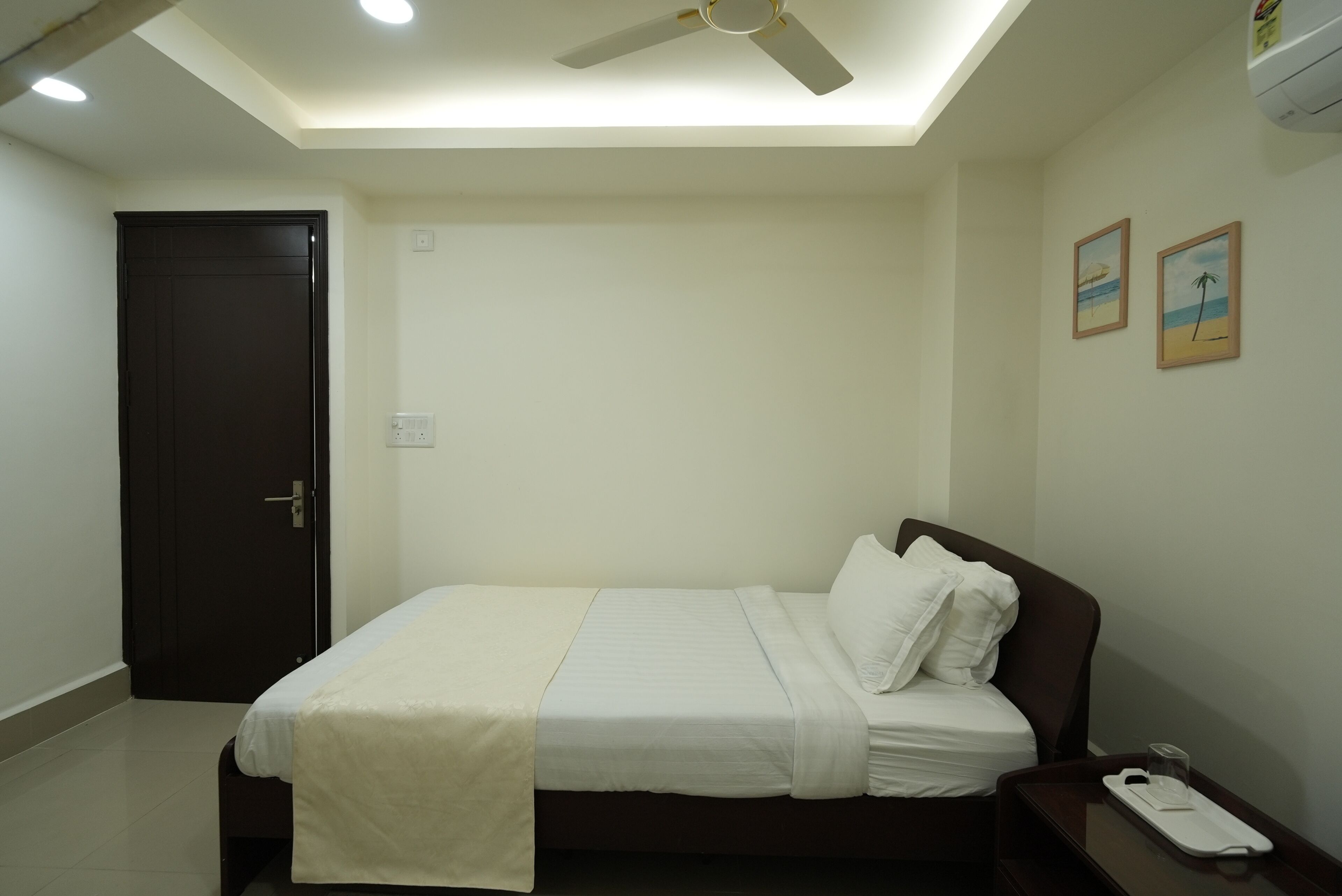 Economy Single Room, 1 Katil Bujang (Single), Balcony, Hill View | Peti besi dalam bilik, meja, ruang kerja komputer riba, kalis bunyi 