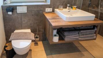 House | Bathroom
