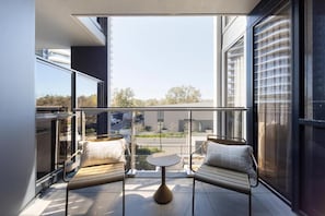 Terrace/patio - Canopy Collective Serviced Apartments (Phillip)