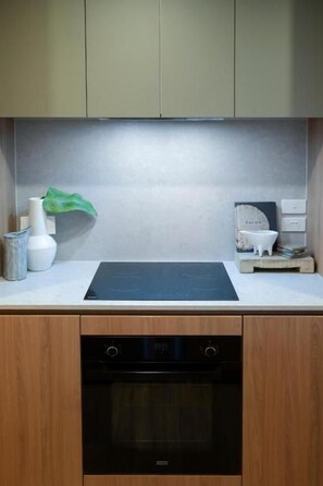 Private kitchen - Canopy Collective Serviced Apartments (Phillip)