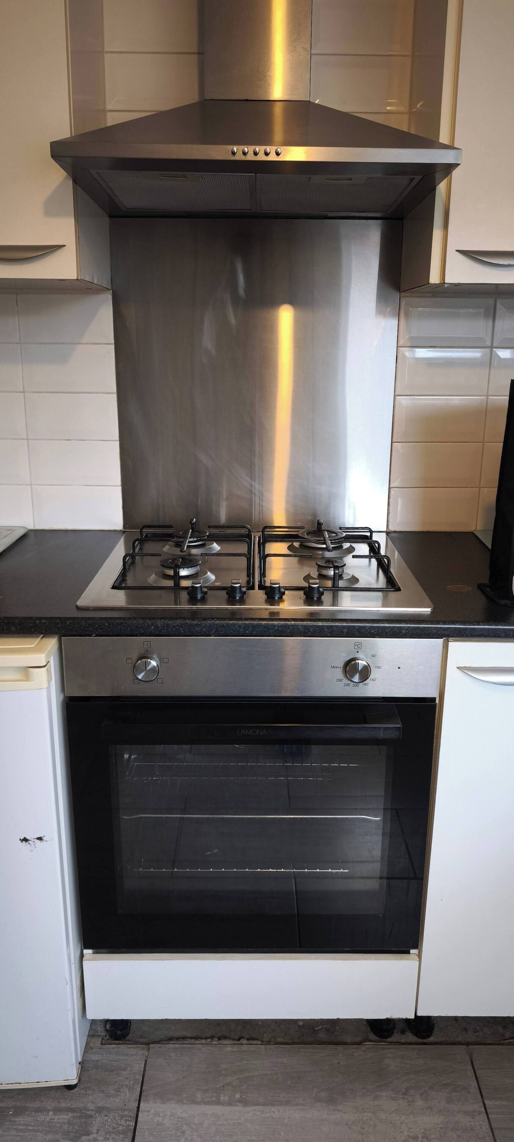 Room, 1 Bedroom | Private kitchen