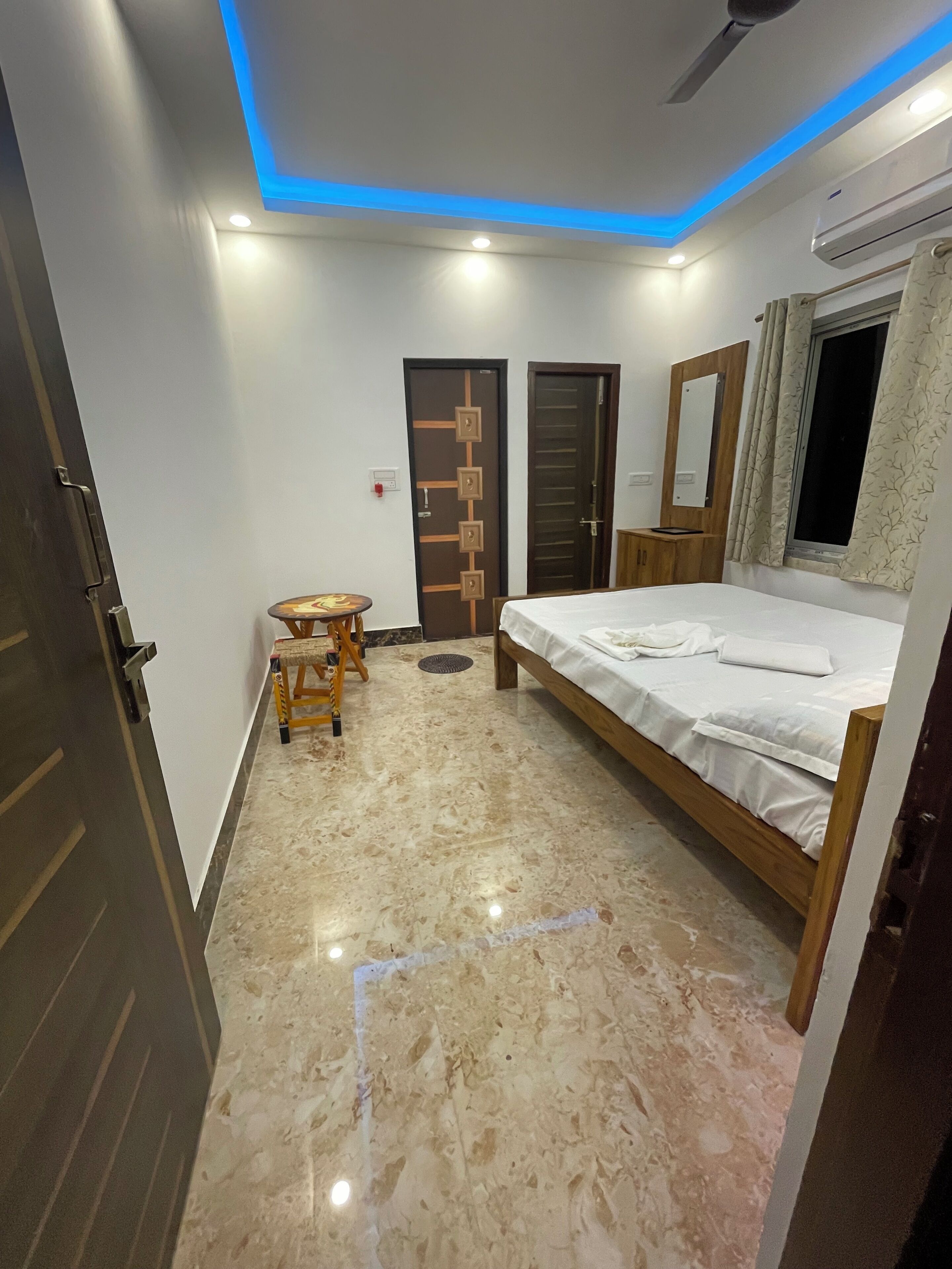 Double Room, Garden View | Blackout drapes, soundproofing, free WiFi
