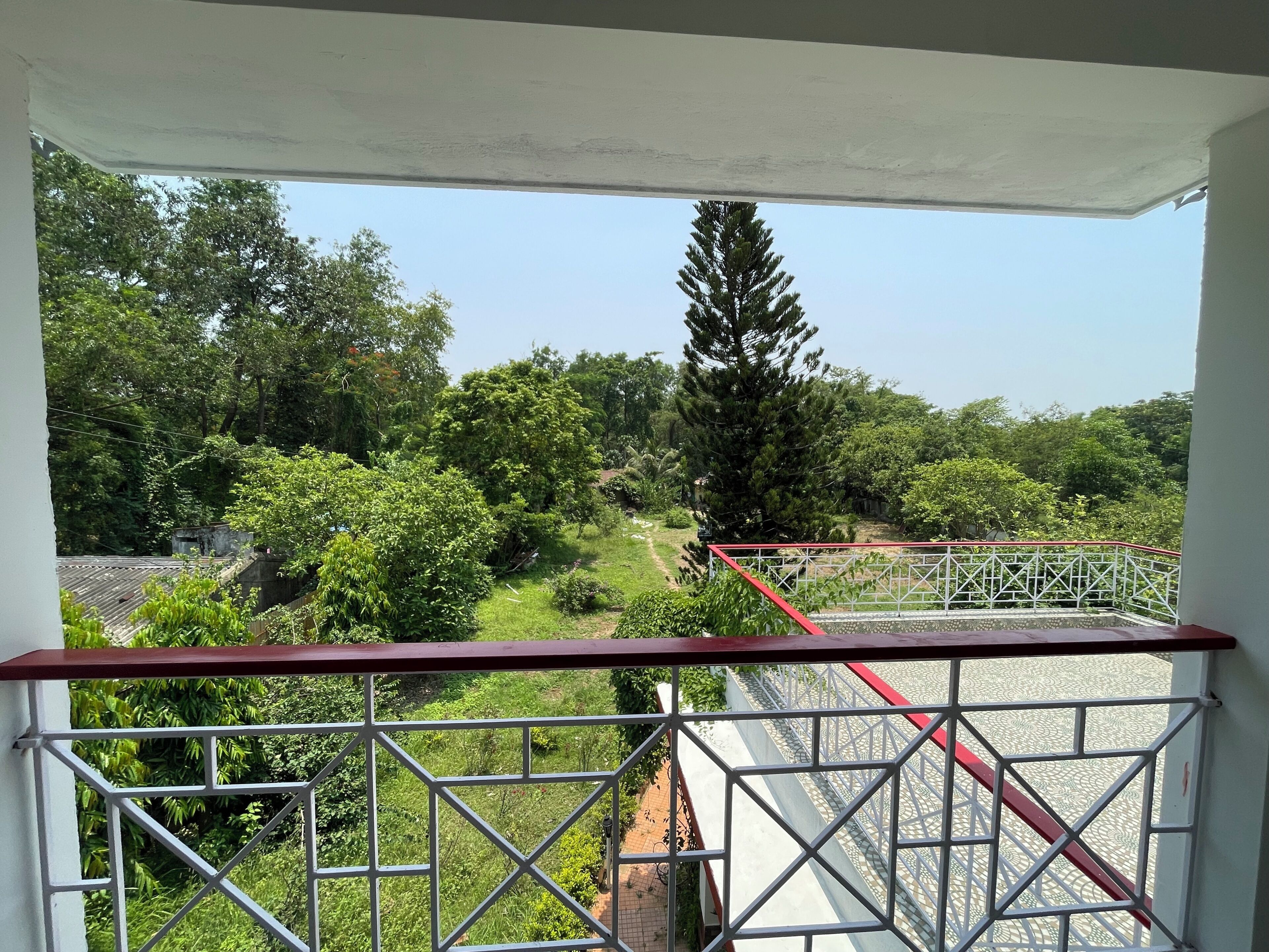 Triple Room, Garden View | Blackout drapes, soundproofing, free WiFi