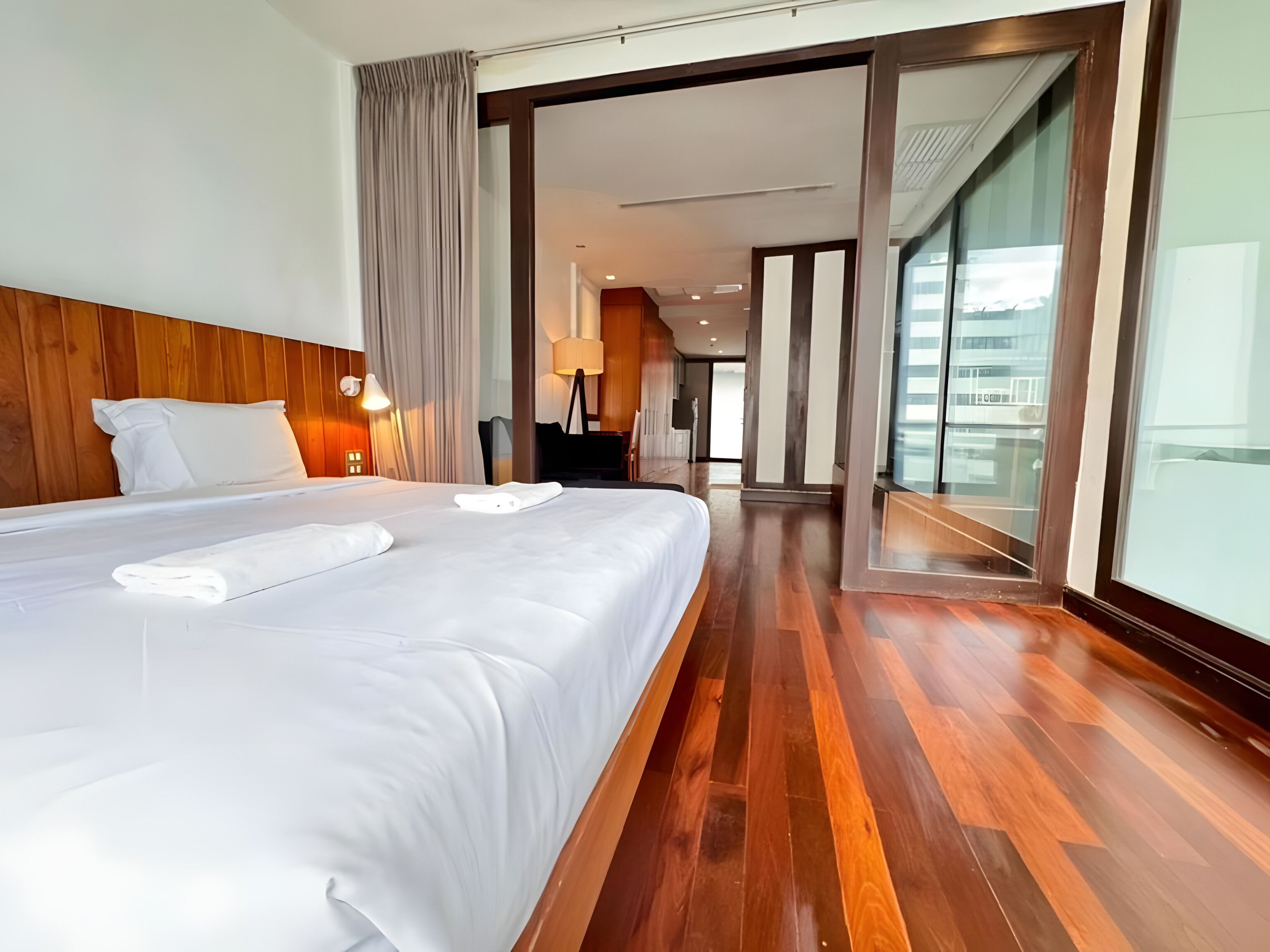 Phòng Suite Cao cấp, 1 phòng ngủ, không hút thuốc, quang cảnh thành phố | Bàn 