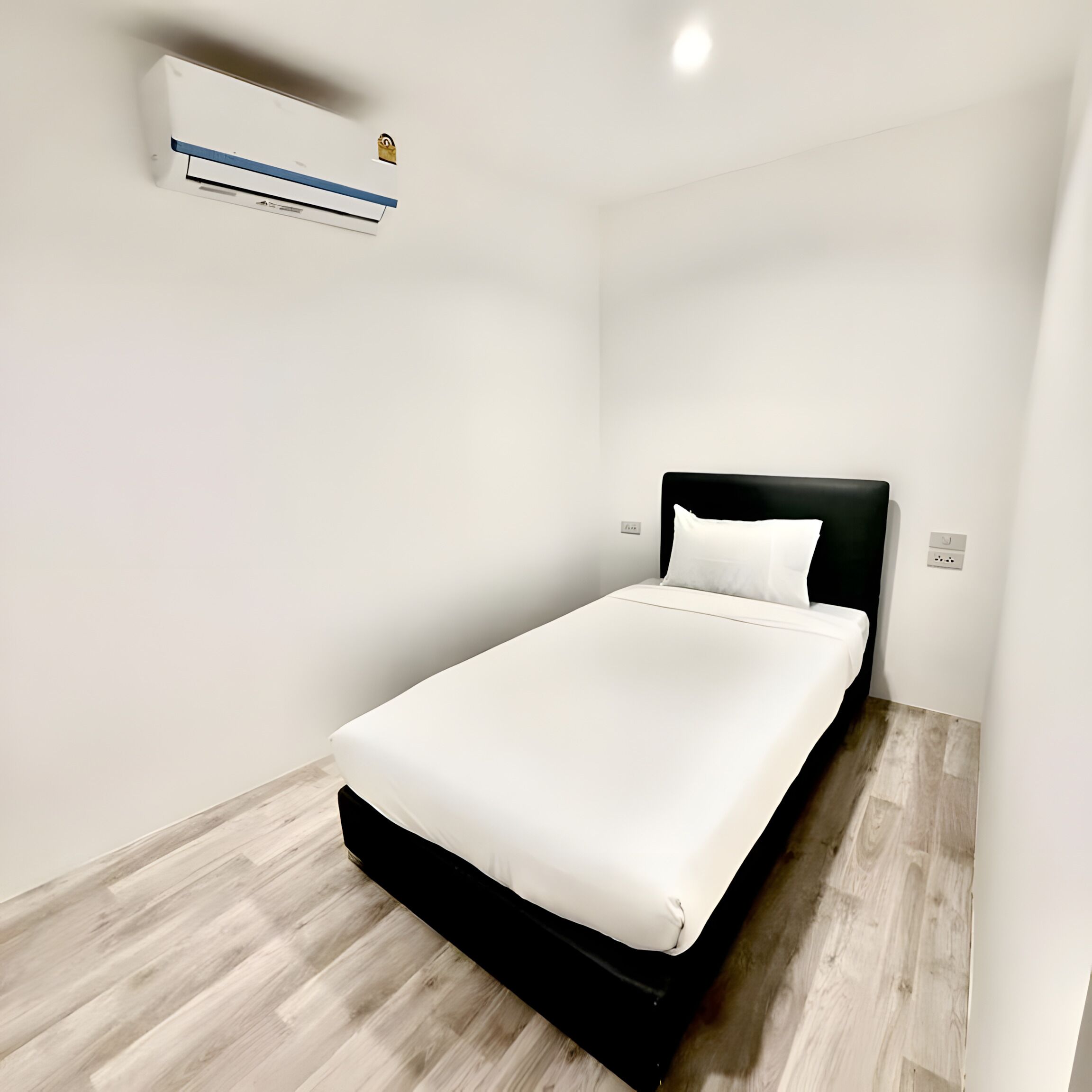 Enkeltrom – basic, ikke-røyk, aircondition | Skrivebord og wi-fi (inkludert)