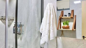 Deluxe-Apartment | Badezimmer